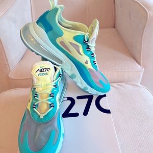 Nike Men’s Air Max 270 React